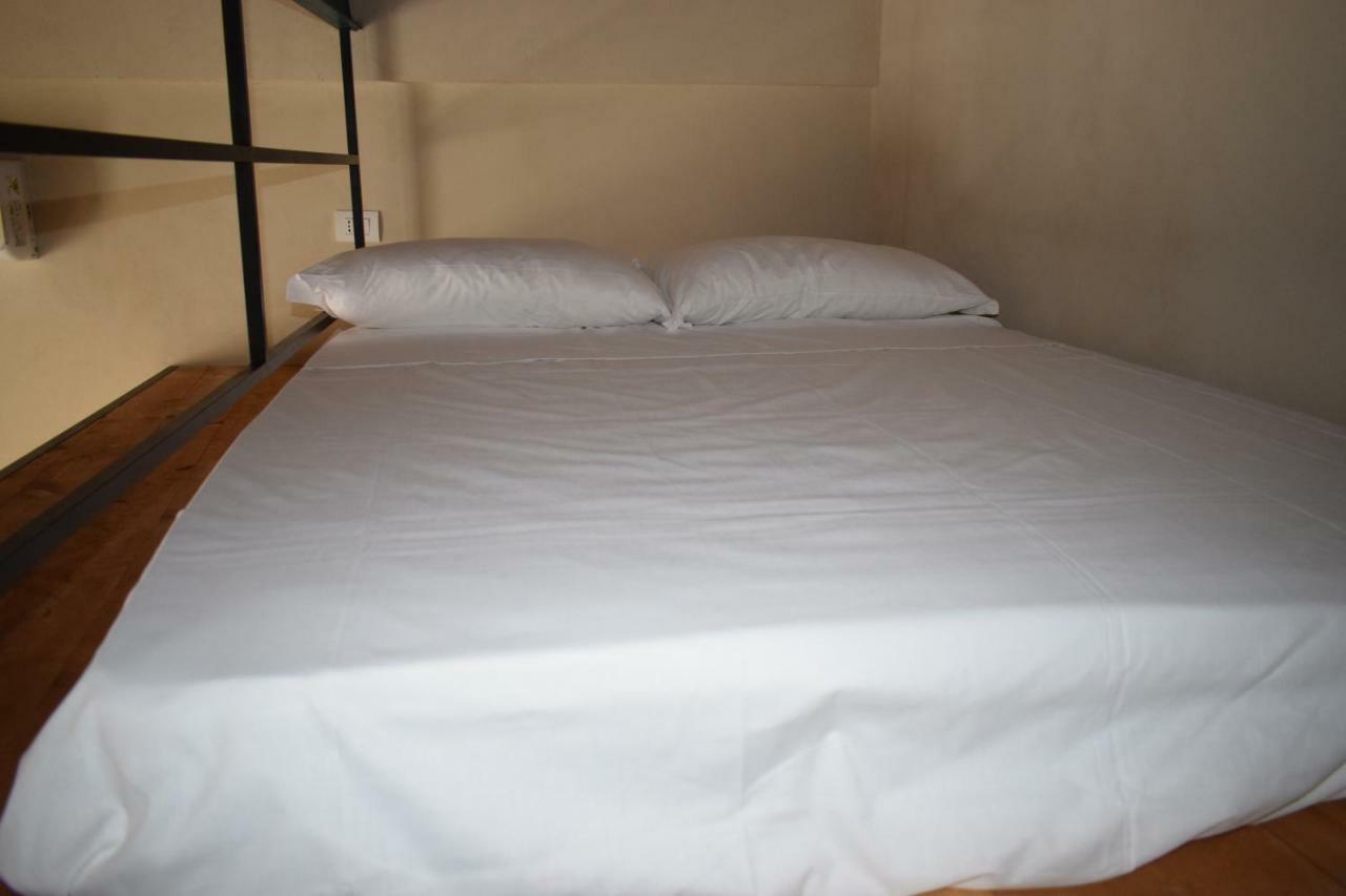 Hotel Civico 50 Napoli Esterno foto